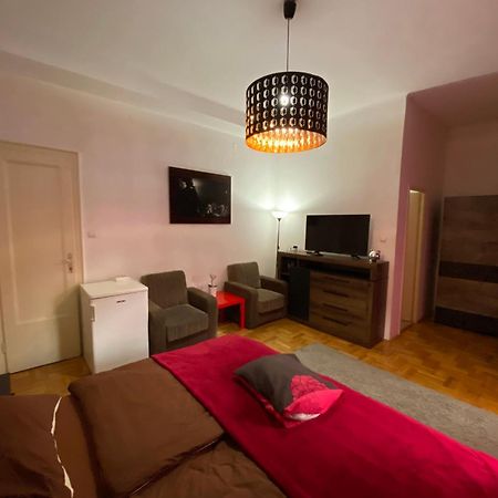 Monolit Budapest Center Guesthouse Dış mekan fotoğraf