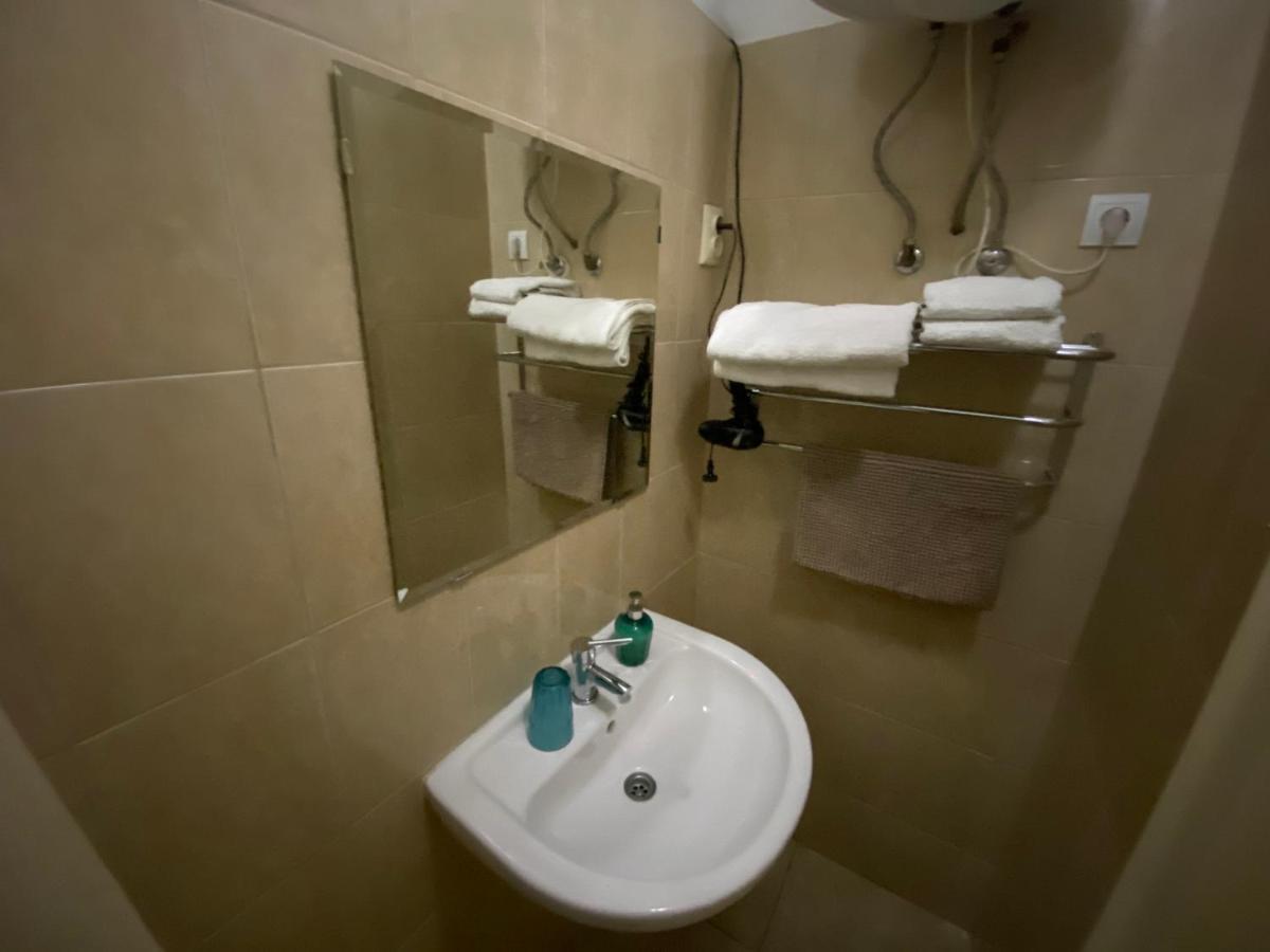 Monolit Budapest Center Guesthouse Dış mekan fotoğraf